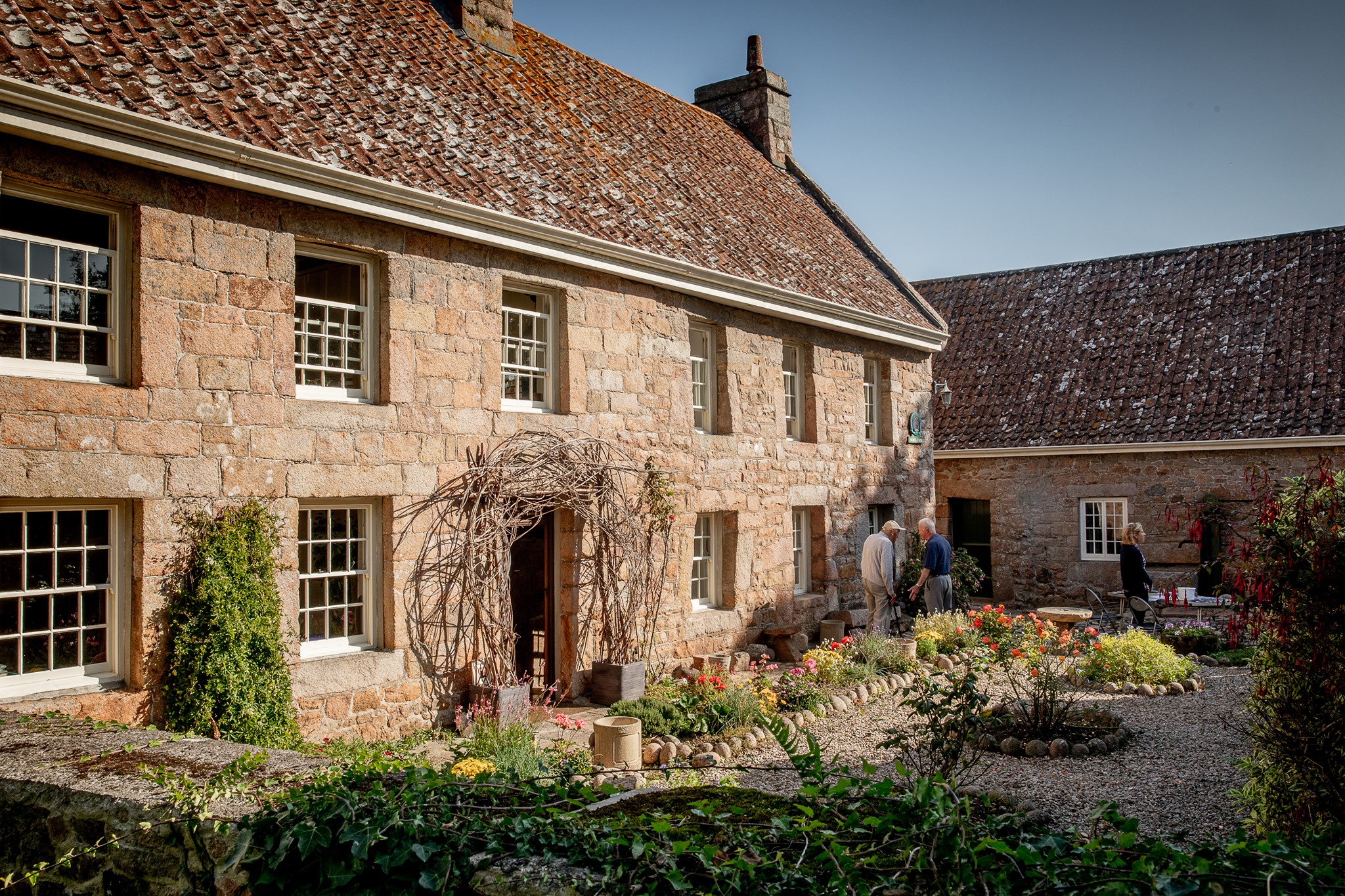 Homepage 2 Social Morelfarm5 1